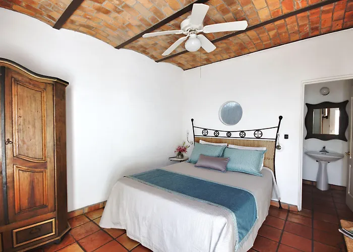 Milagros Hotel