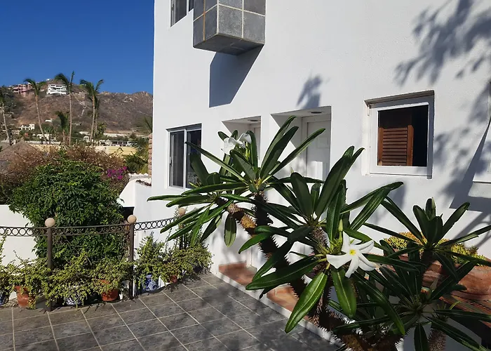 Milagros Hotel 2*